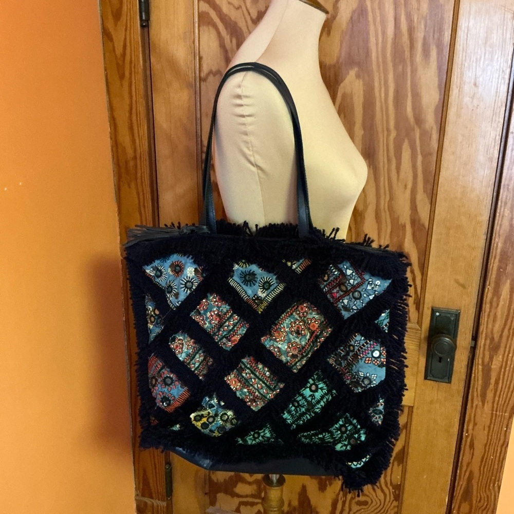 NWOT Ibban patchwork fringed oversized purse - Picture 12 of 14